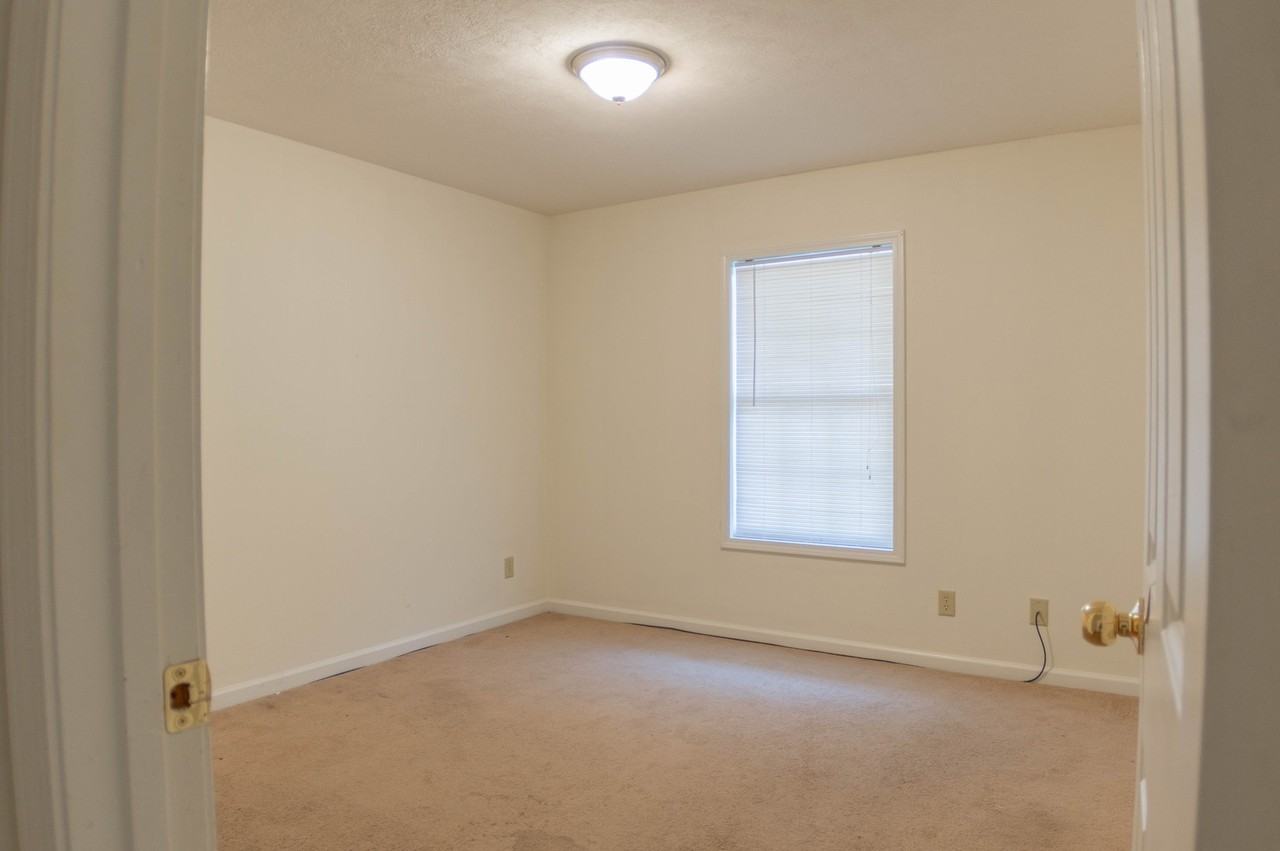 Mountaineer Court - Photo 3 of 16