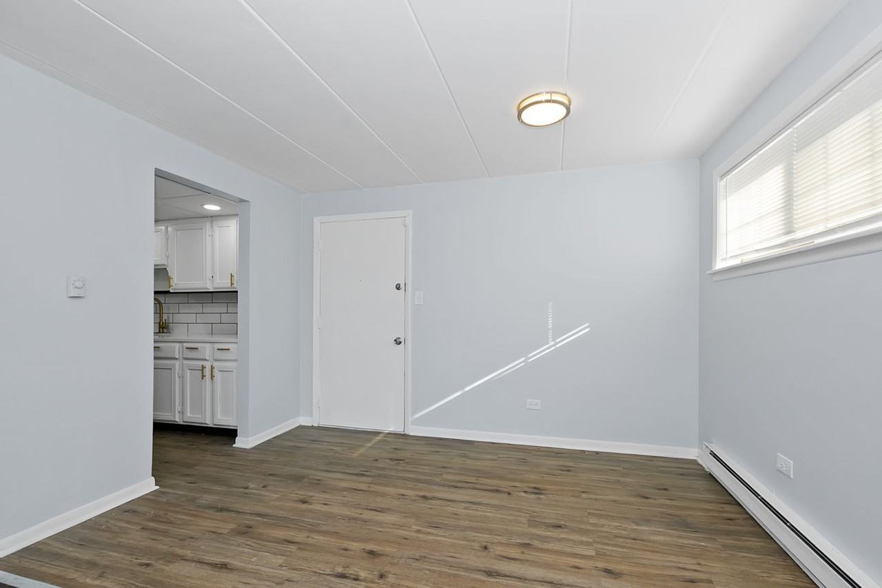 7855 S Kedzie LLC - Photo 3 of 11