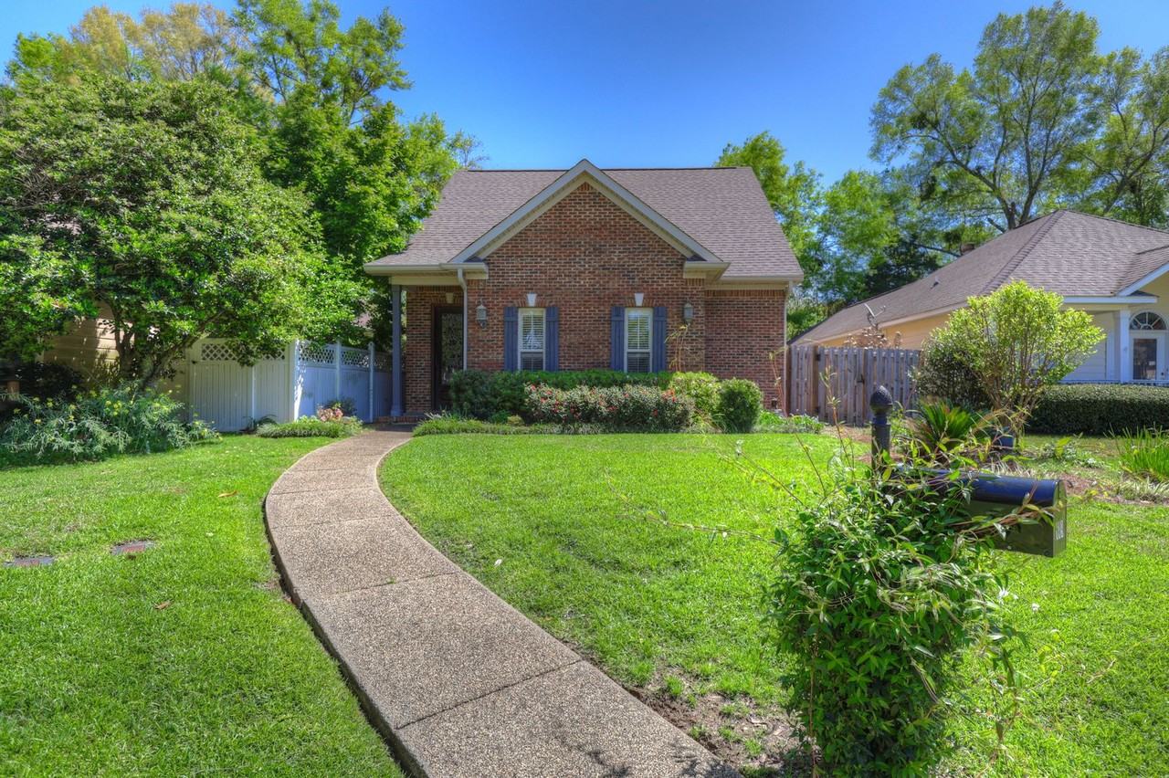 119 Kensington Ct - Photo 2 of 20