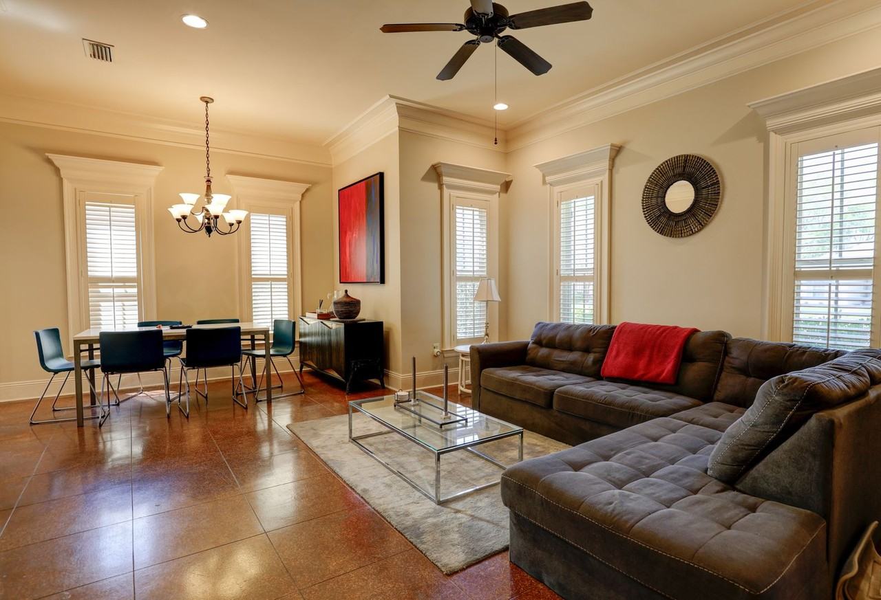 119 Kensington Ct - Photo 4 of 20