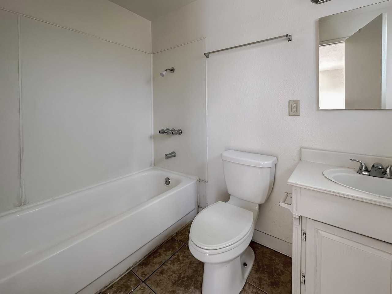 E. MAIN STREET - Photo 5 of 14