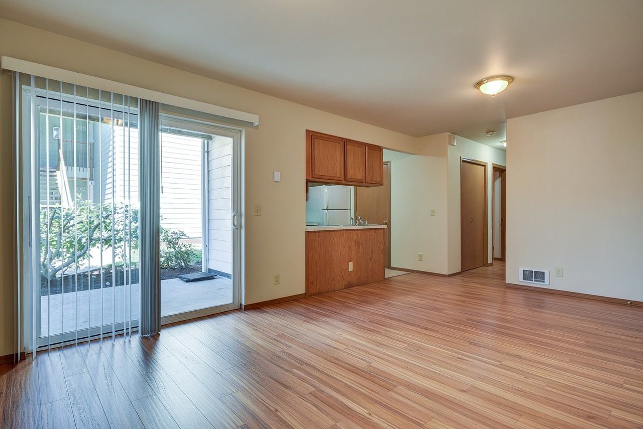 M0833  Arbor Terrace Condo's - Photo 5 of 50