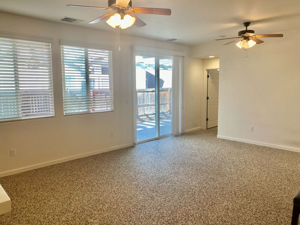 817 Lemieux Ln - Photo 2 of 13