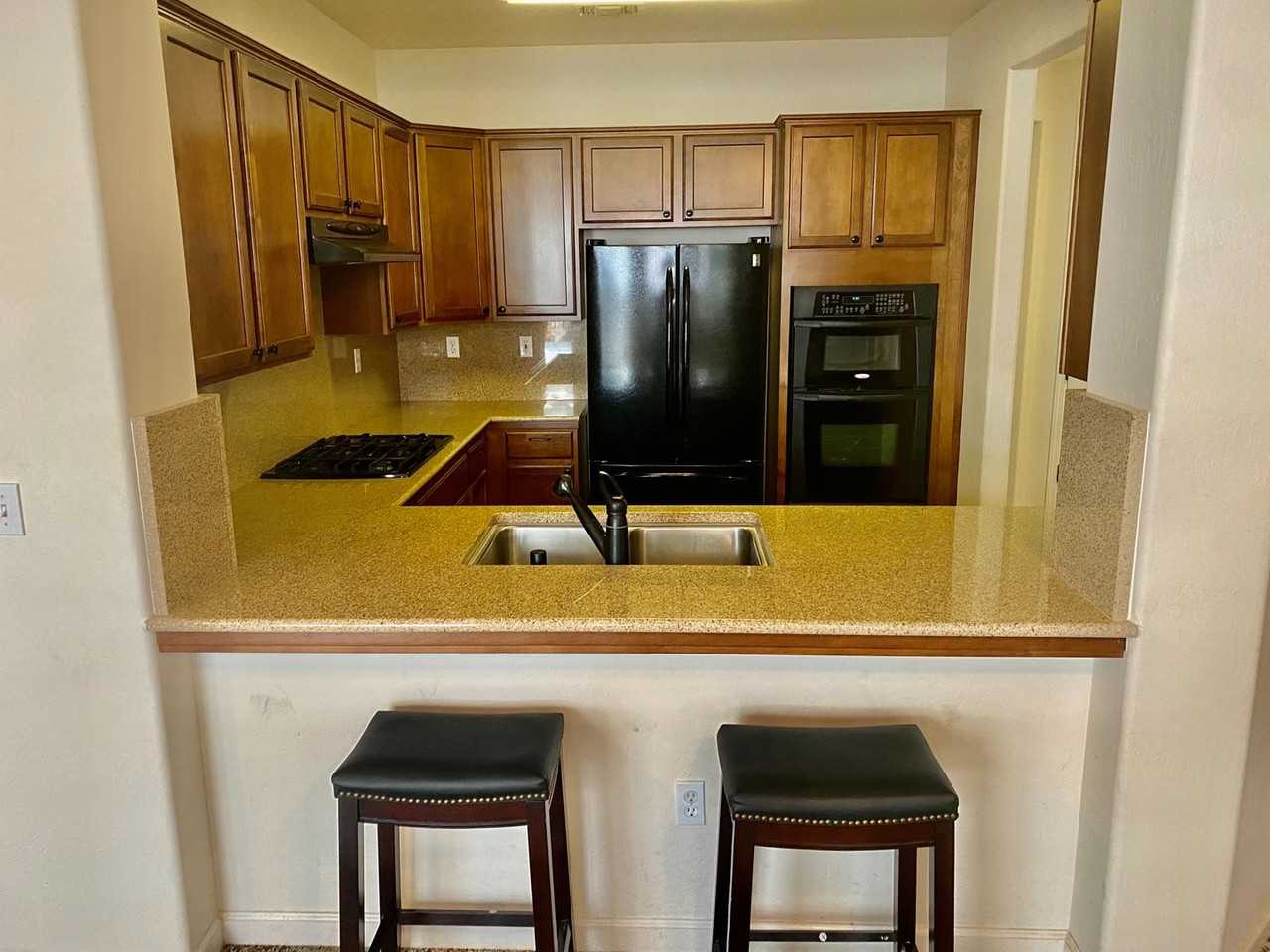 817 Lemieux Ln - Photo 4 of 13