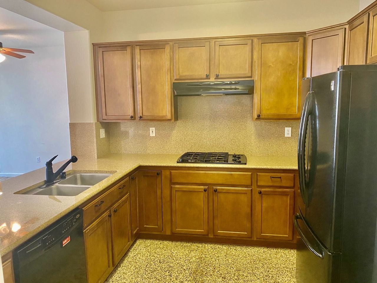 817 Lemieux Ln - Photo 6 of 13