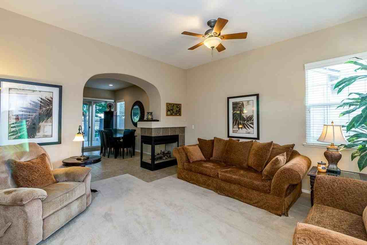 632 W Fontaine Ln - Photo 4 of 19