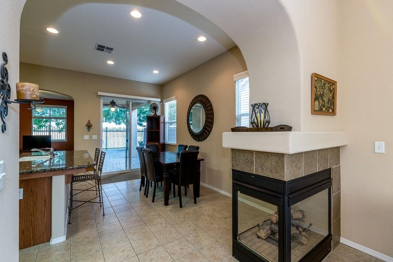 632 W Fontaine Ln - Photo 6 of 19