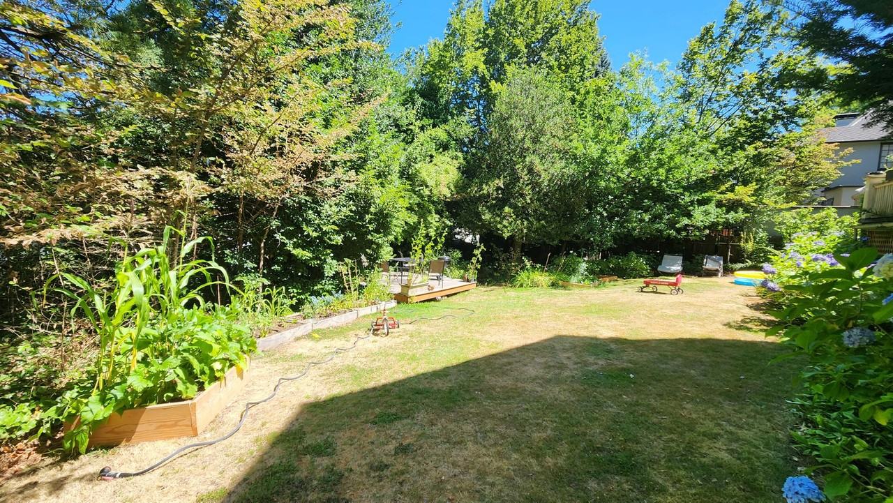 CarTr02 - Photo 5 of 6