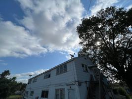 featured image of 127 E 10th St