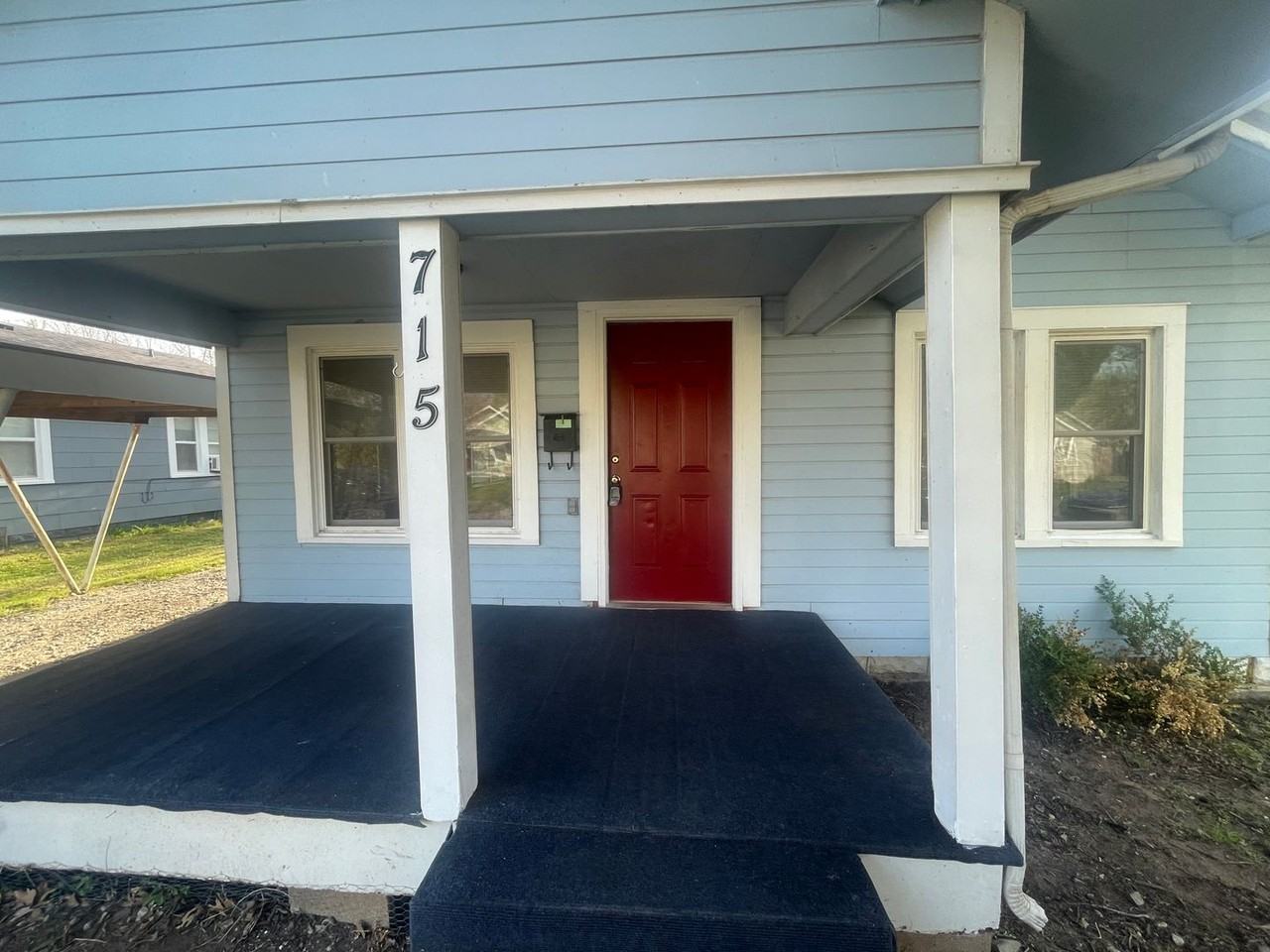 715 N University Blvd - Photo 3 of 15