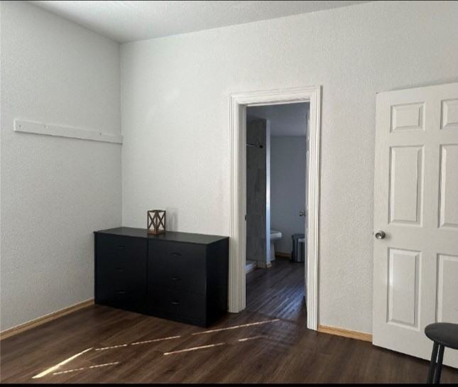 709 E Pecan St #NA - Photo 3 of 5