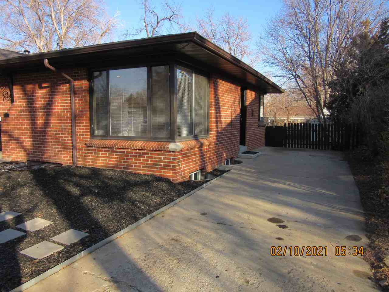 440 Dover St #NA - Photo 3 of 32