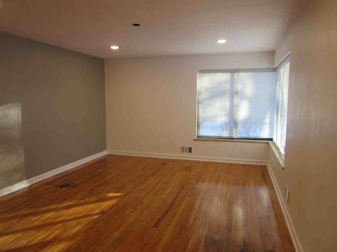 440 Dover St #NA - Photo 6 of 32
