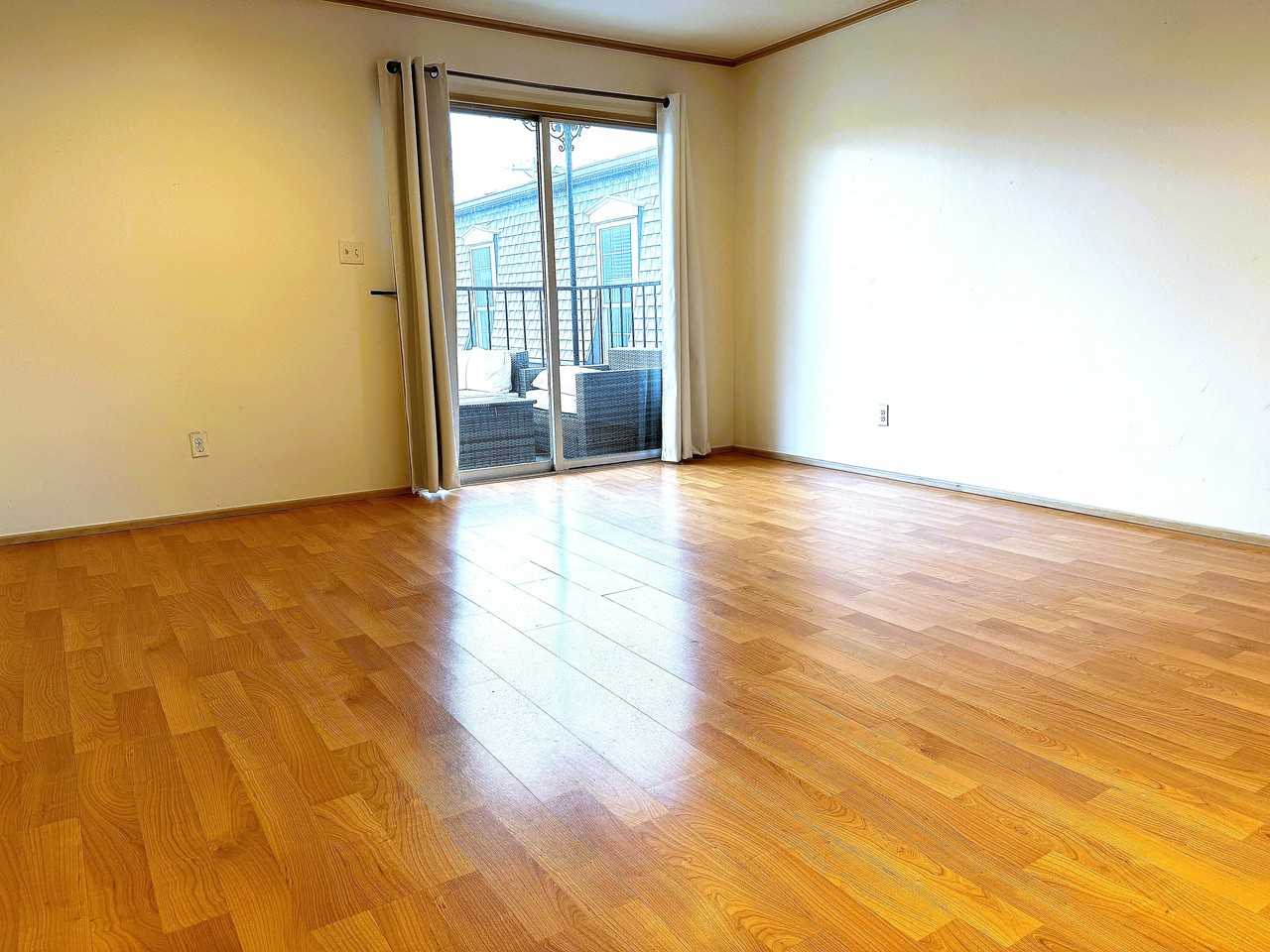 6000 N Brookline Ave #48 - Photo 7 of 22