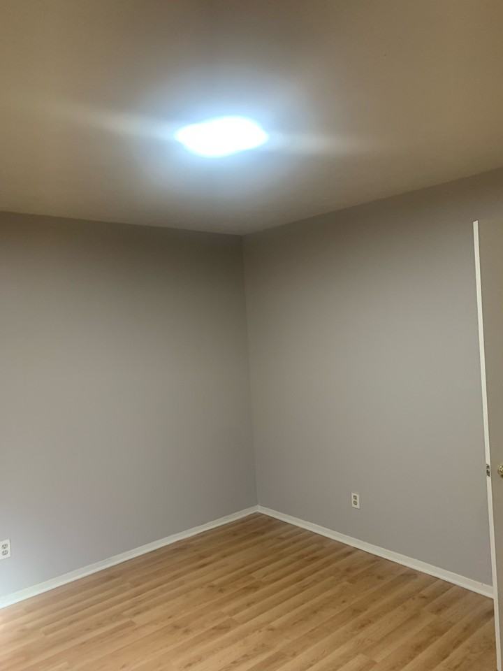 5421 Midvale Dr #4 - Photo 6 of 12