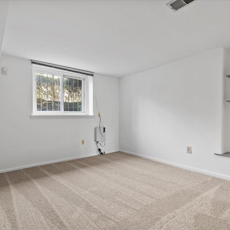 6352 Aurelia St #521 - Photo 6 of 15