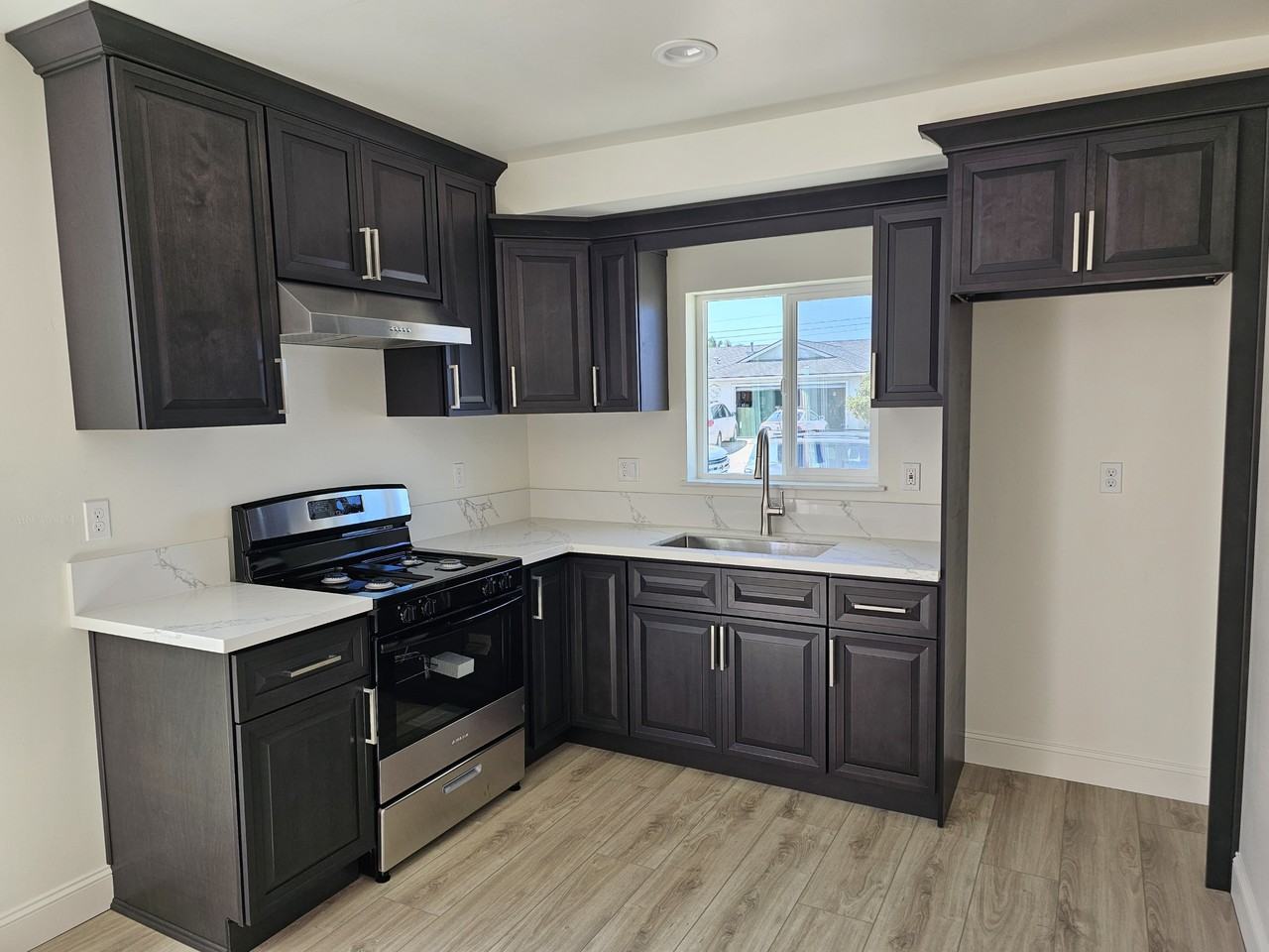 1654 N Russell Ave #ADU - Photo 2 of 6
