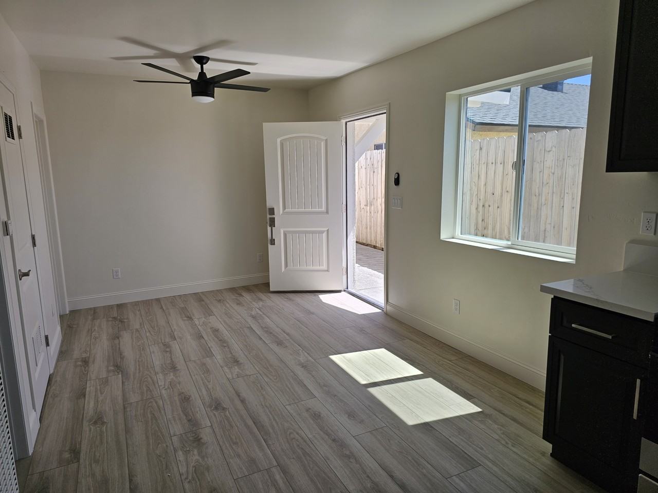 1654 N Russell Ave #ADU - Photo 5 of 6