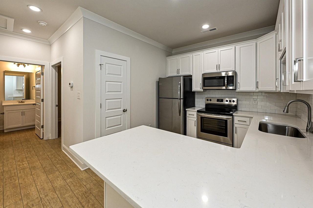 1706 Club Rd #1 - Photo 5 of 18