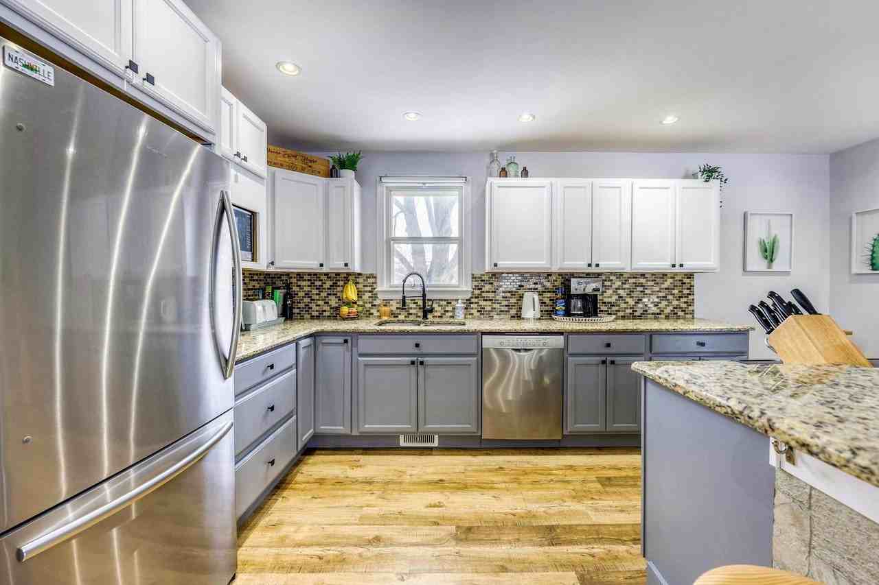 958 Hagle St #1 - Photo 3 of 16