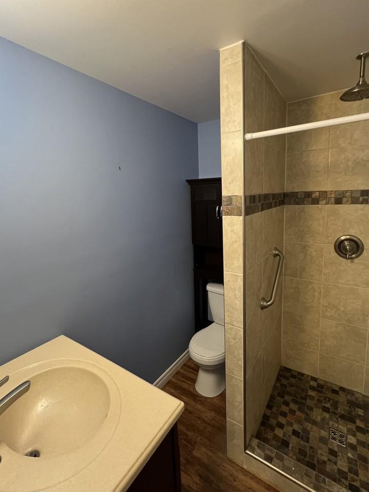 1129 Lincoln Dr Lowr - Photo 2 of 17