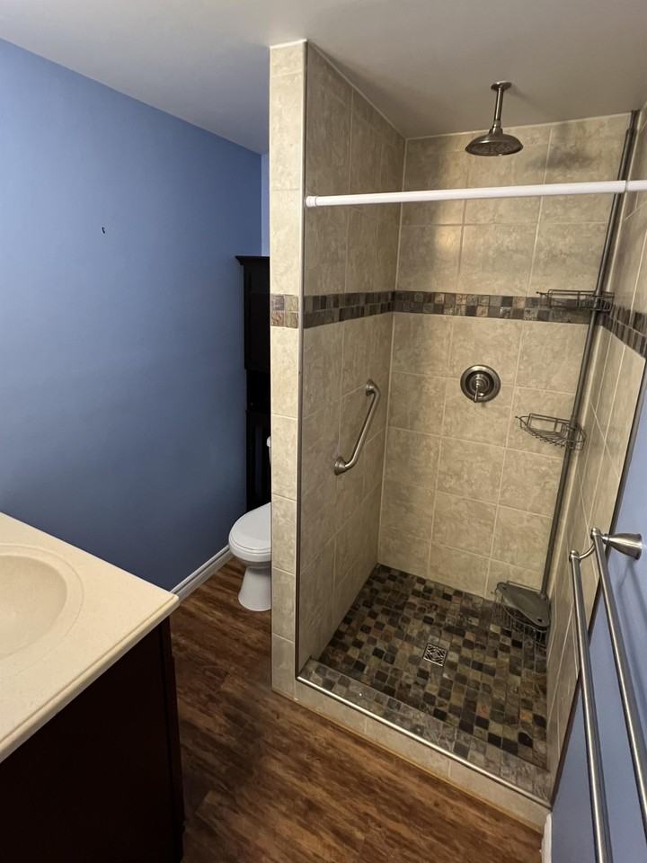 1129 Lincoln Dr Lowr - Photo 3 of 17