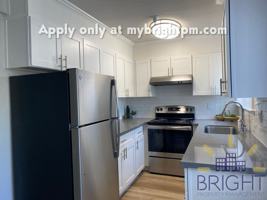 featured image of 1222 E St #14