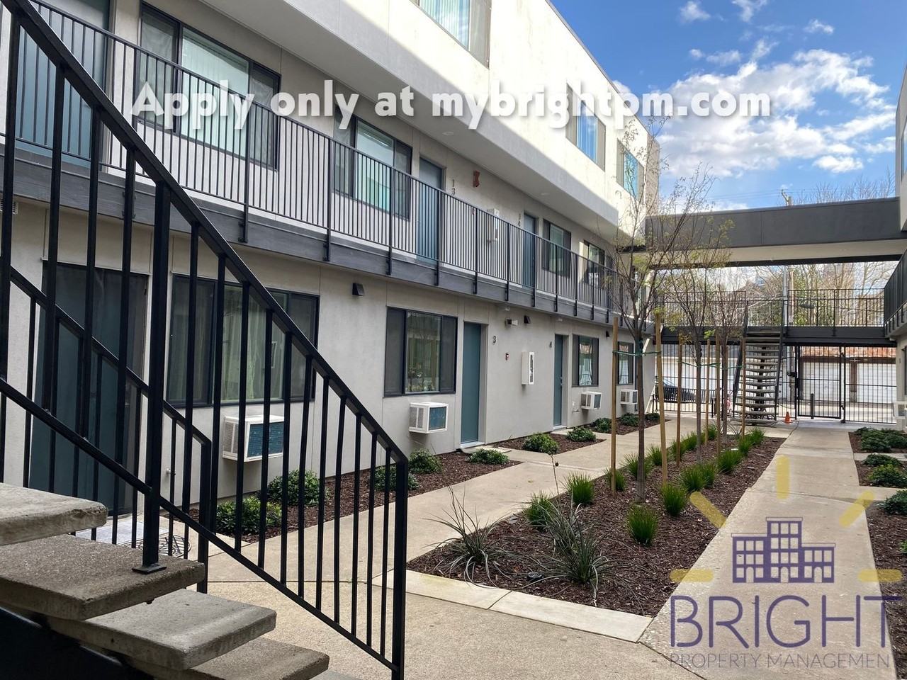 1222 E St #14 - Photo 4 of 20