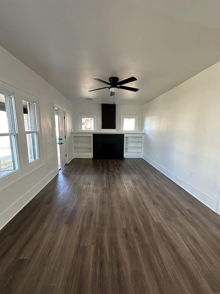 2306 Northwest 16th Street #1 - Photo 2 of 8