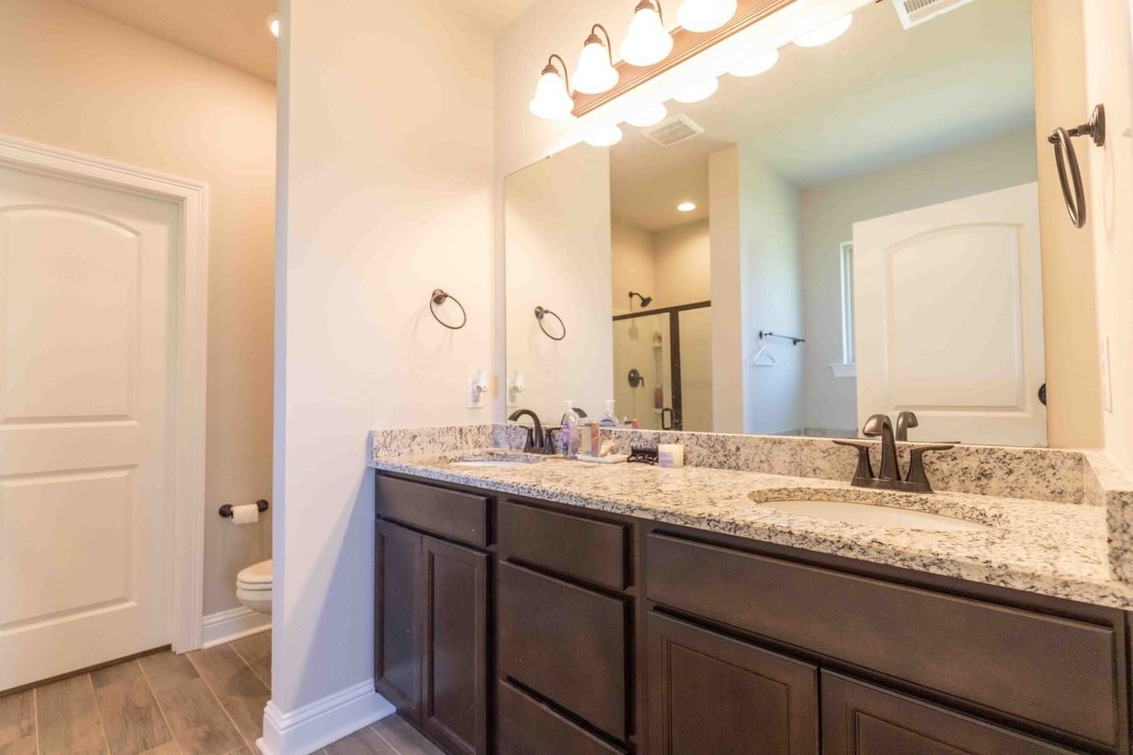 603 Ives Way - Photo 5 of 9