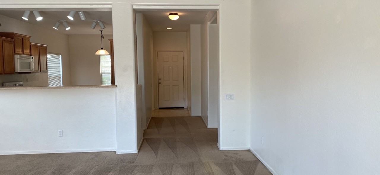 5257 W Shumway Farm Rd - Photo 4 of 14