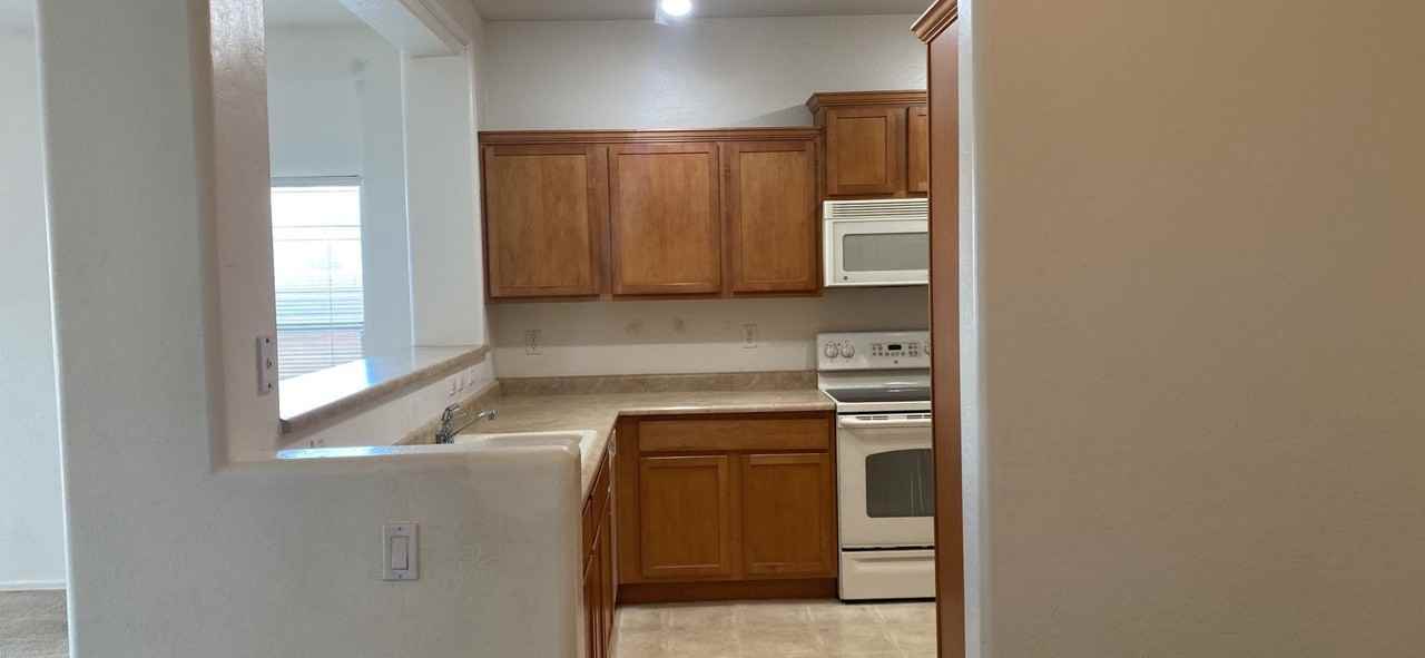 5257 W Shumway Farm Rd - Photo 7 of 14