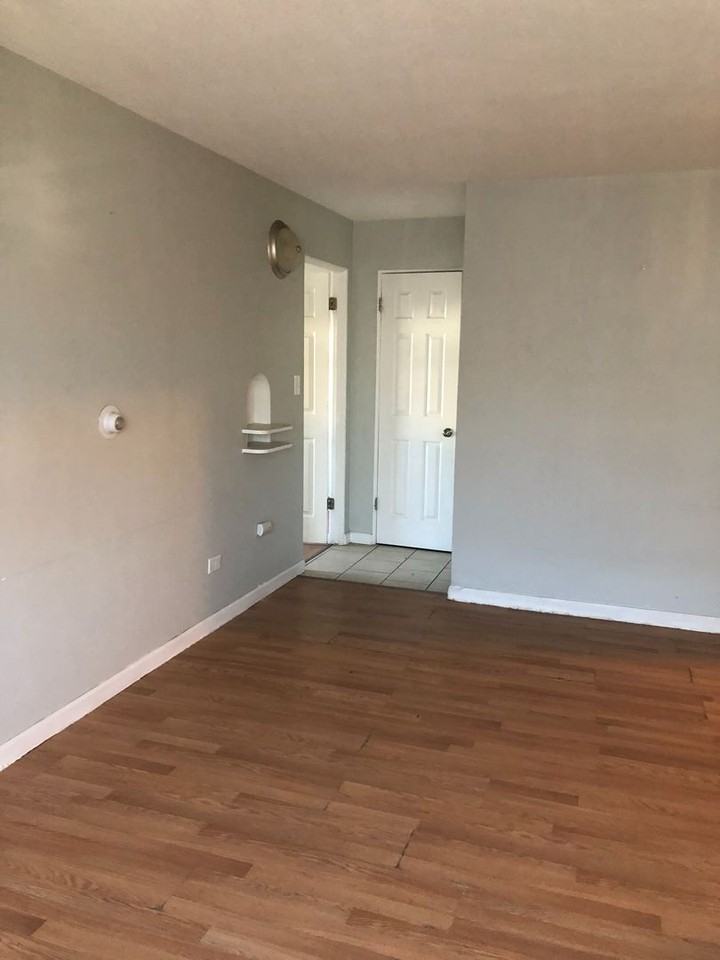 Kingston Apartments - Photo 2 of 7