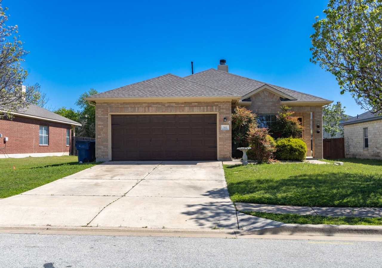 702 Pampas Ricas Dr - Photo 2 of 30