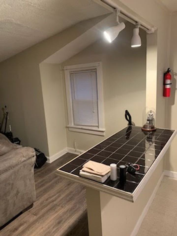 373 Brighton Terr - Photo 2 of 3