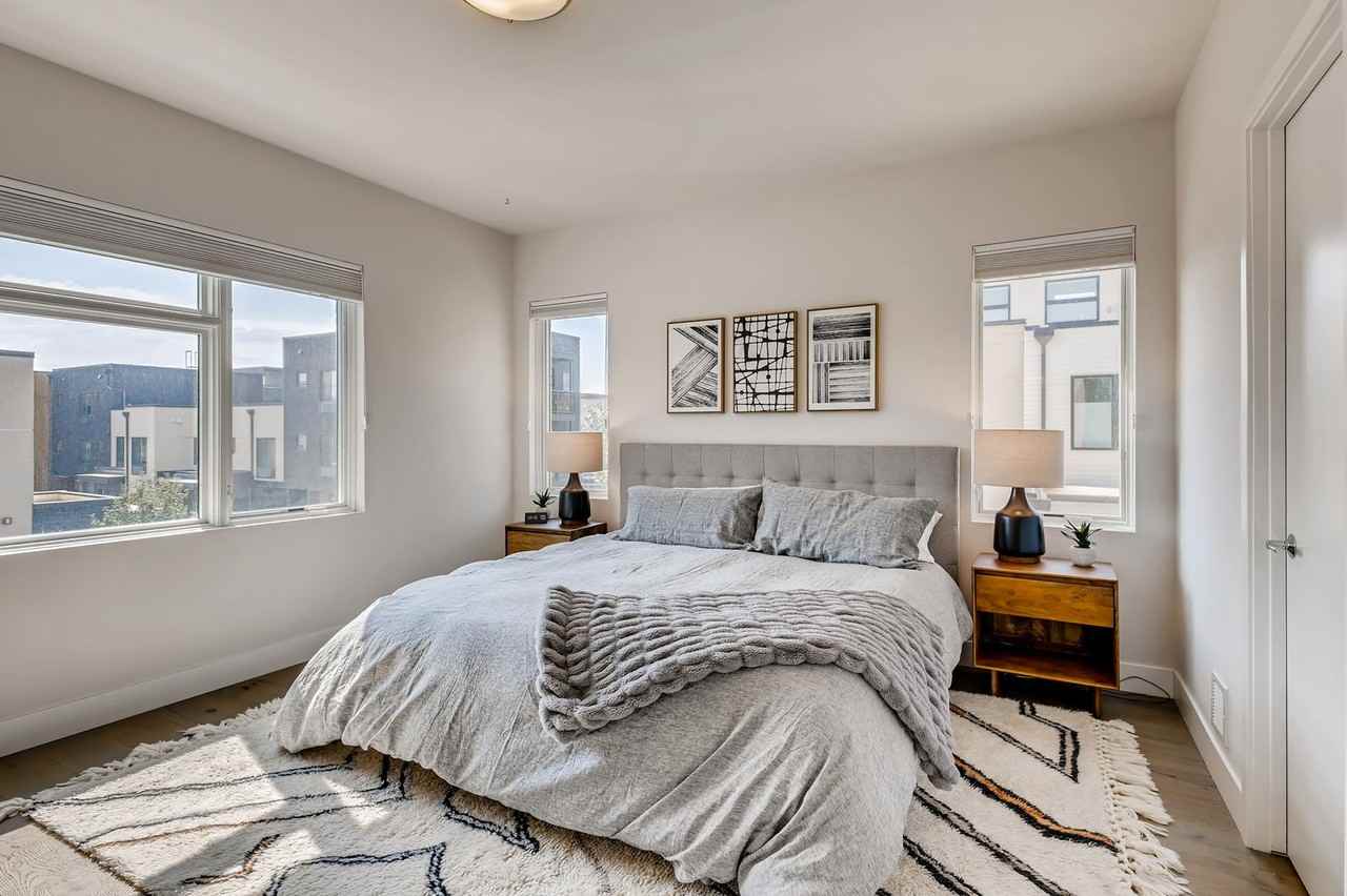 2791 32nd St - Photo 3 of 27