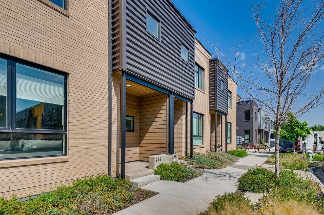 2791 32nd St - Photo 5 of 27