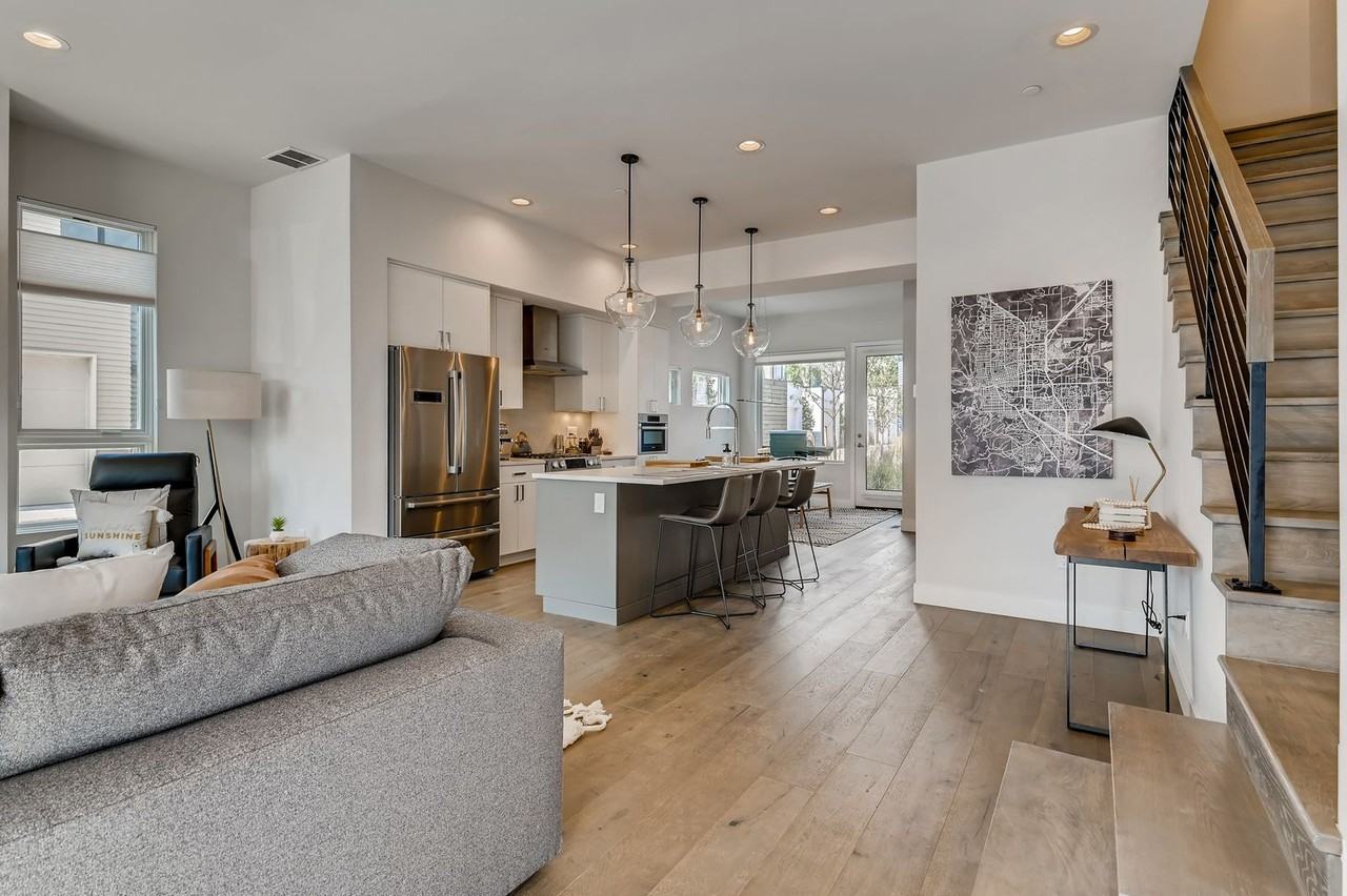 2791 32nd St - Photo 6 of 27