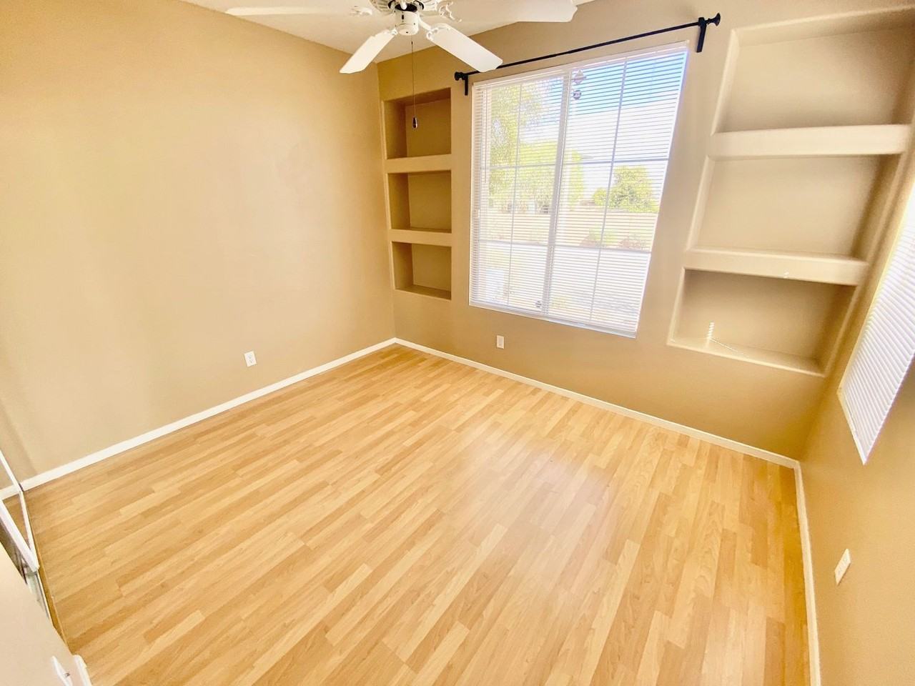 1605 Cimarron Crest St - Photo 2 of 25