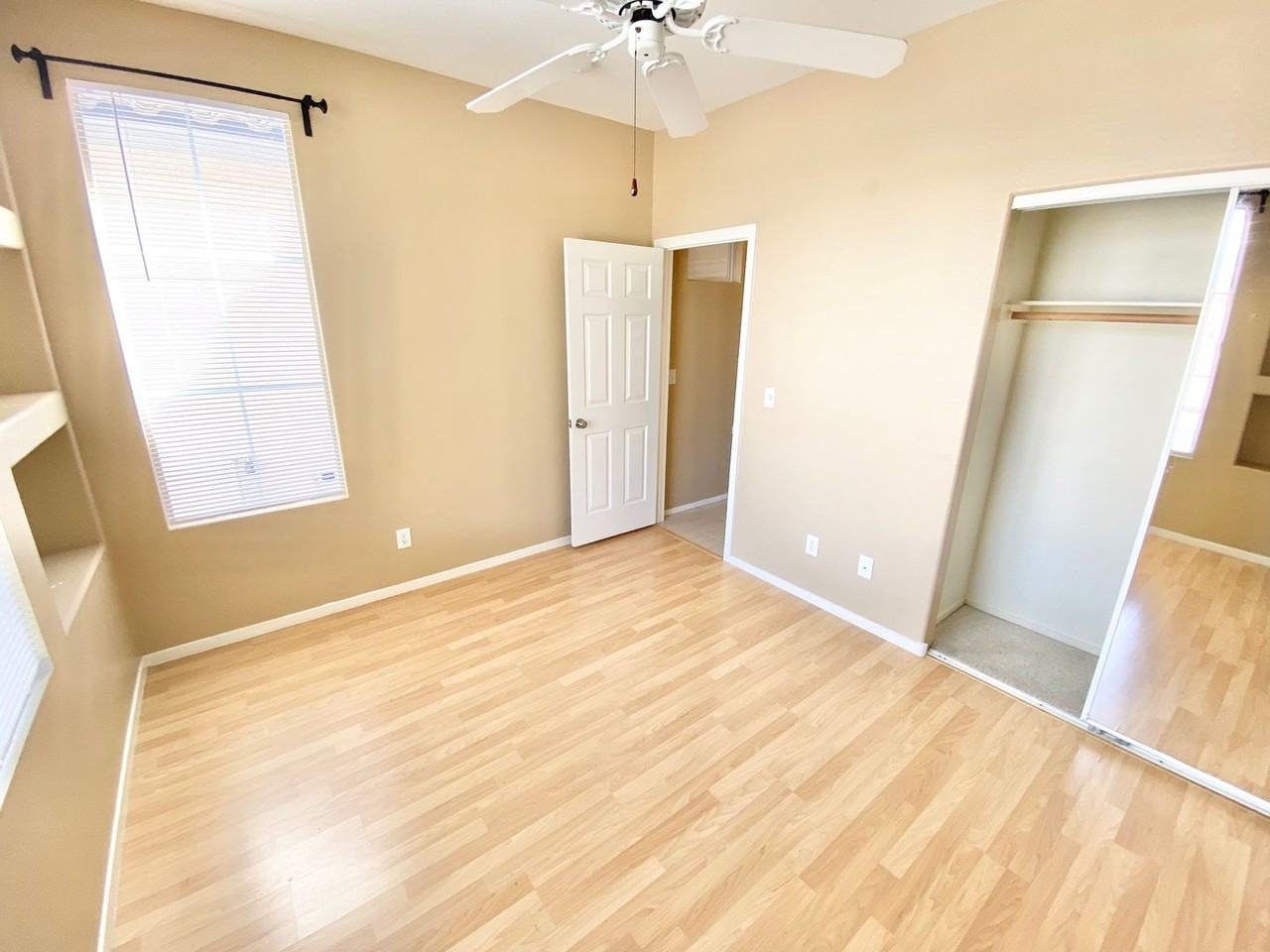 1605 Cimarron Crest St - Photo 5 of 25