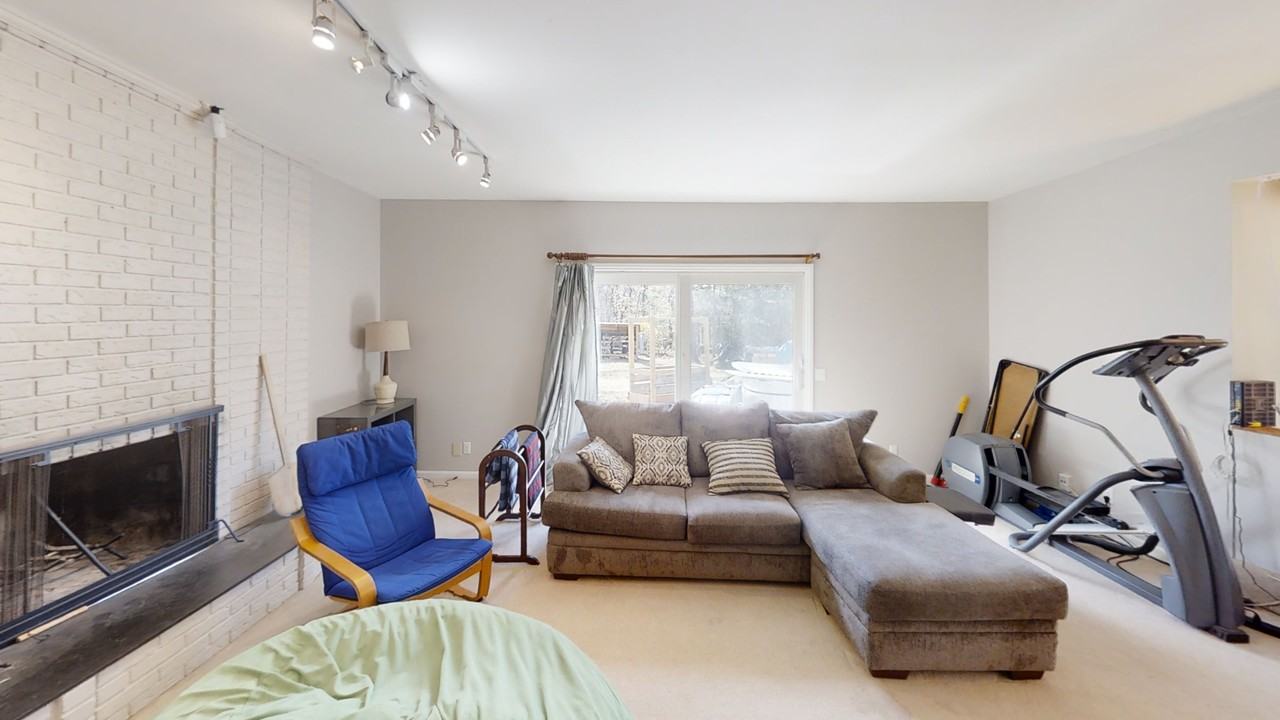 1395 Folkstone Ct - Photo 2 of 22