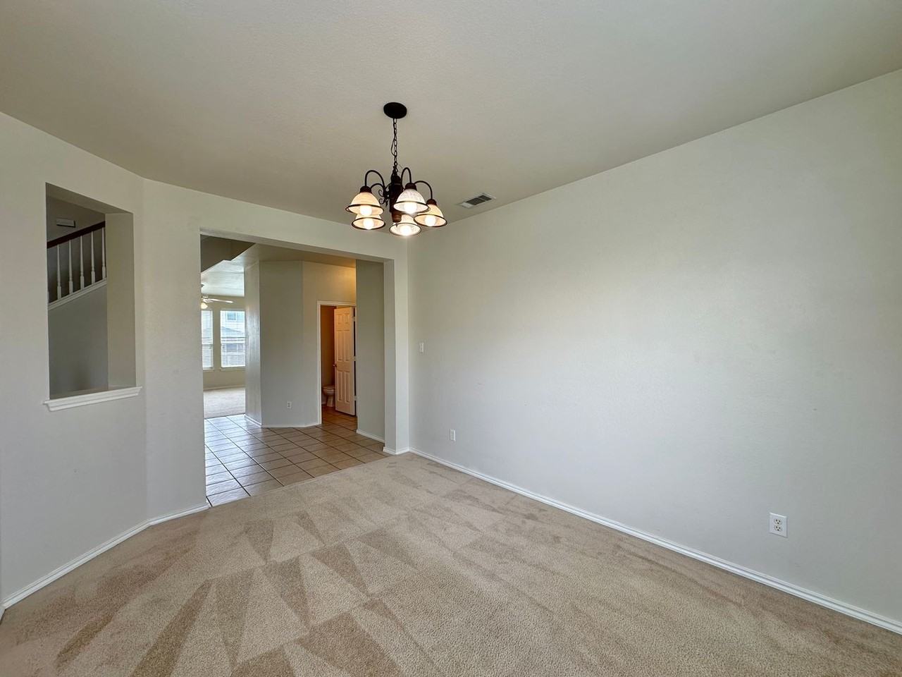 1806 Lobrecht Ct - Photo 6 of 40