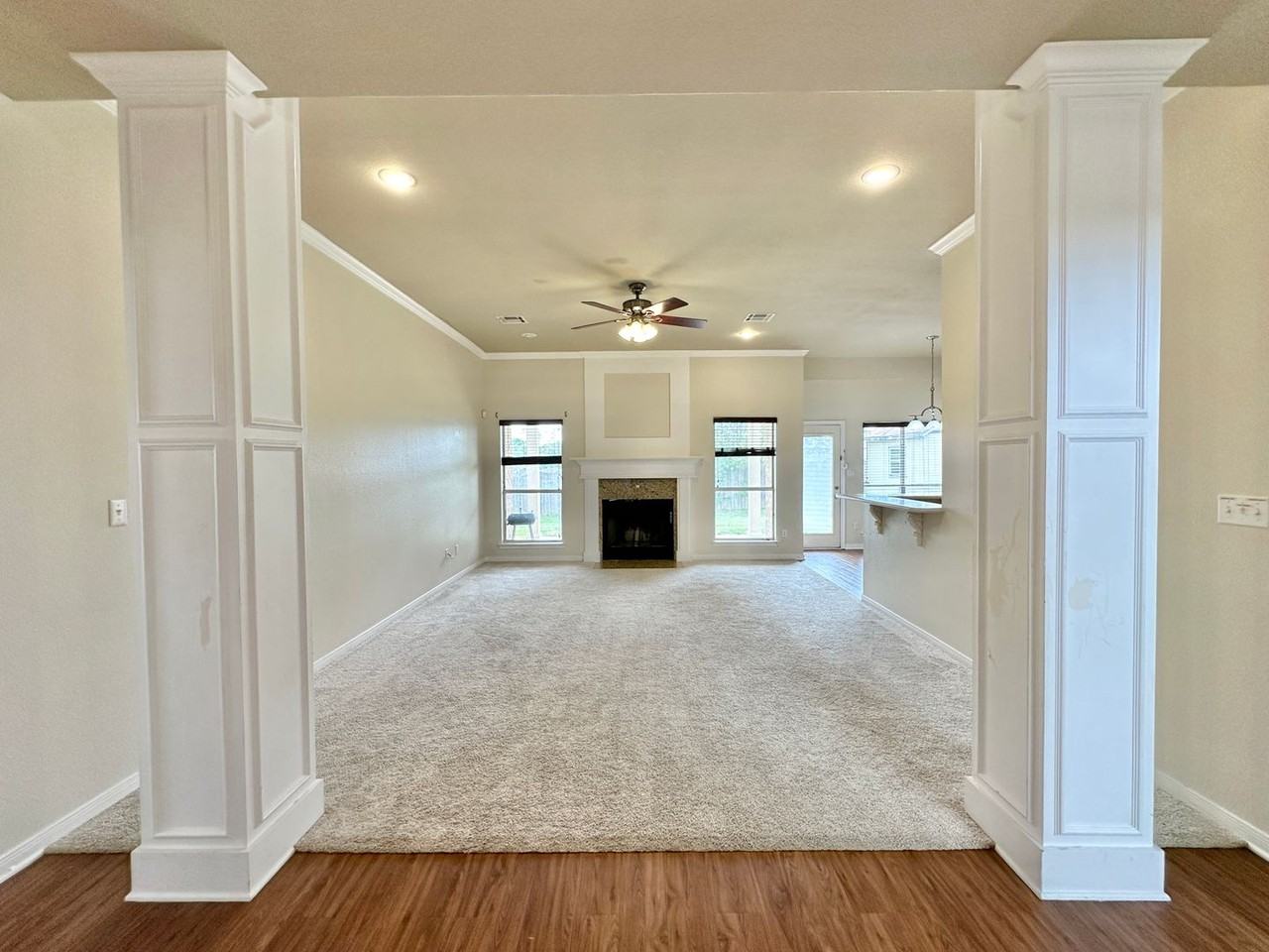 705 Marshall Dr - Photo 3 of 45