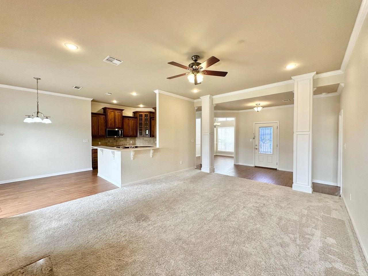 705 Marshall Dr - Photo 6 of 45