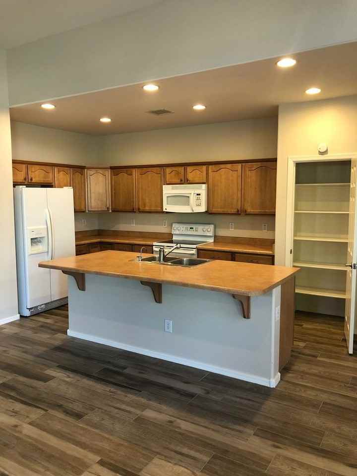 1035 N Cloud Cliff Pass - Photo 3 of 26