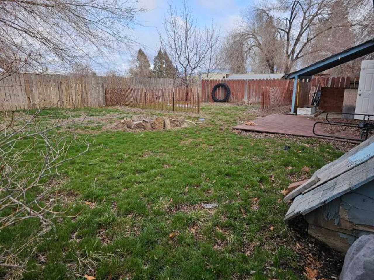 825 Hall St - Photo 7 of 21