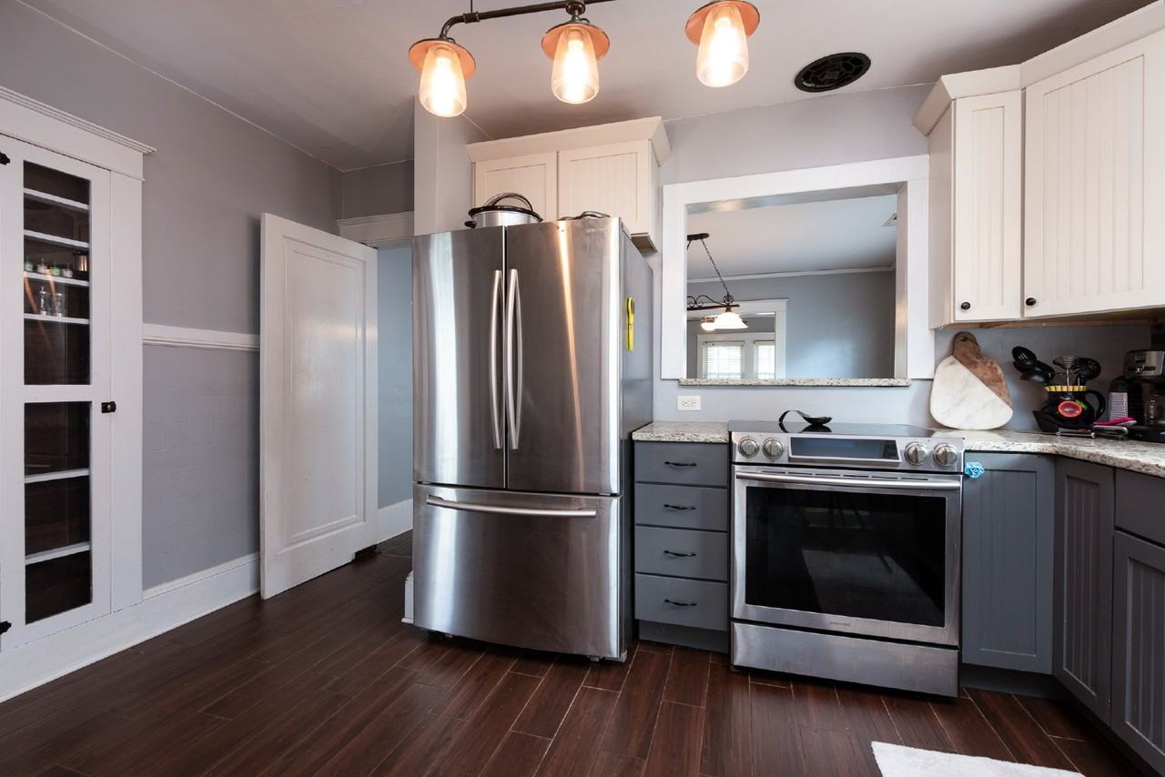 1802 Nun St - Photo 6 of 13
