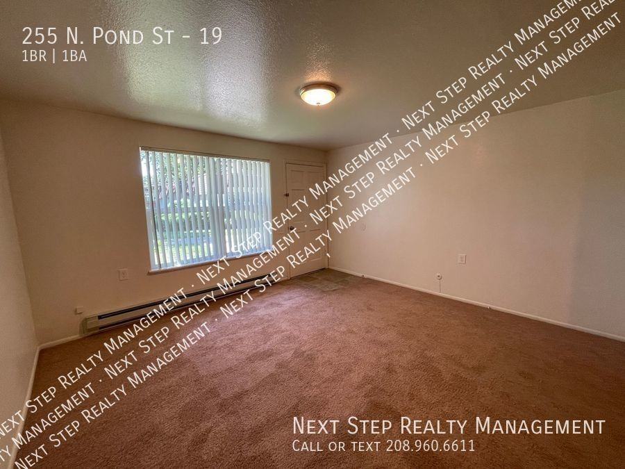 255 N Pond St #19 - Photo 3 of 9