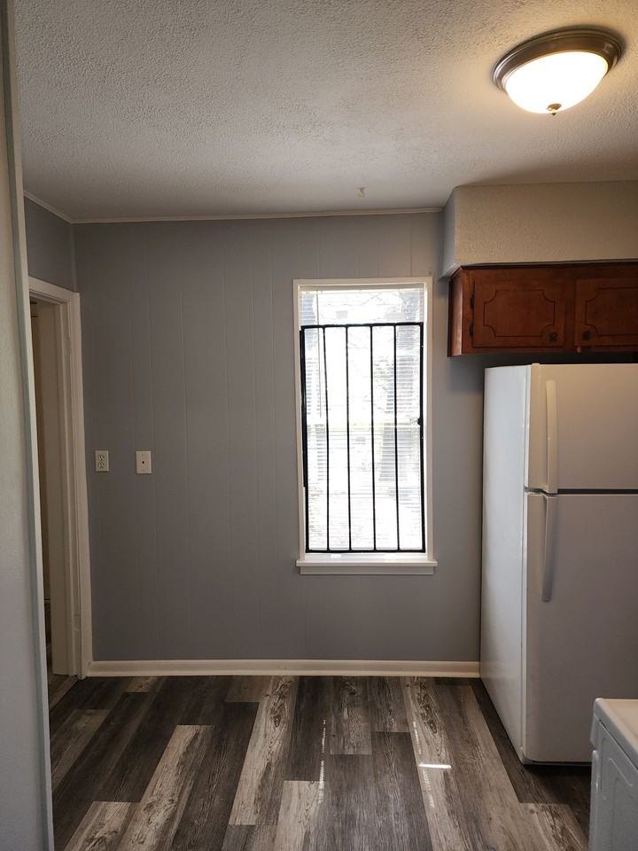 4319 W 17th St #NA - Photo 5 of 14