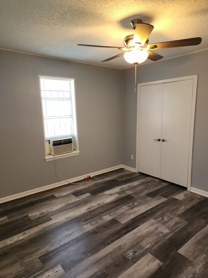 4319 W 17th St #NA - Photo 6 of 14